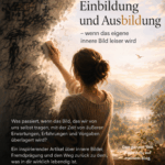 Frau entfernt dunkle Zeichnungen von einer Wand und legt eine helle Landschaft frei - Symbol für das innere Bild und persönliche Entwicklung